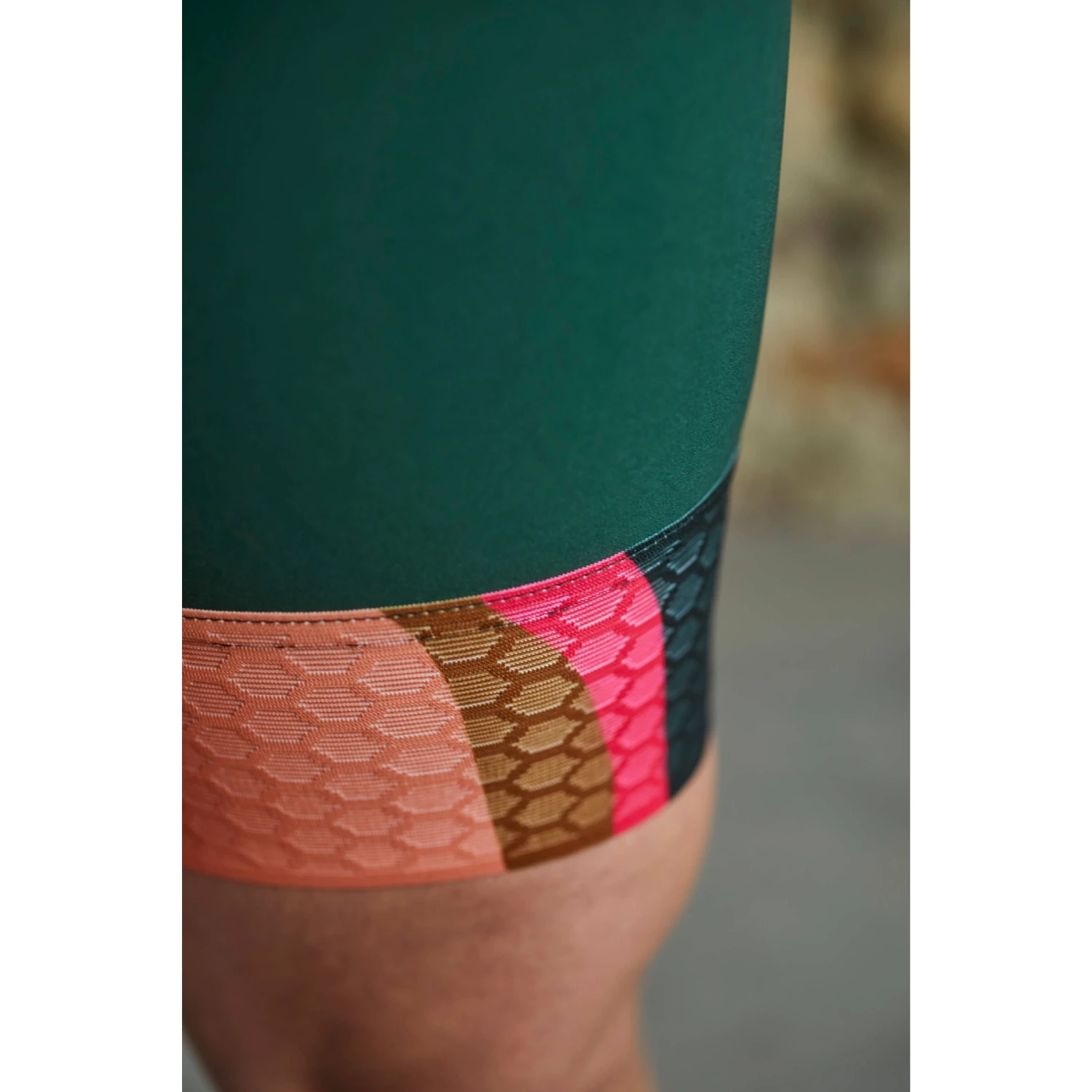 Maloja AmiataM. Women's Roadbike Short Tights - Fir Rainbow 8730 6 Maloja AmiataM. Women's Roadbike Short Tights - Fir Rainbow 8730 - Image 4