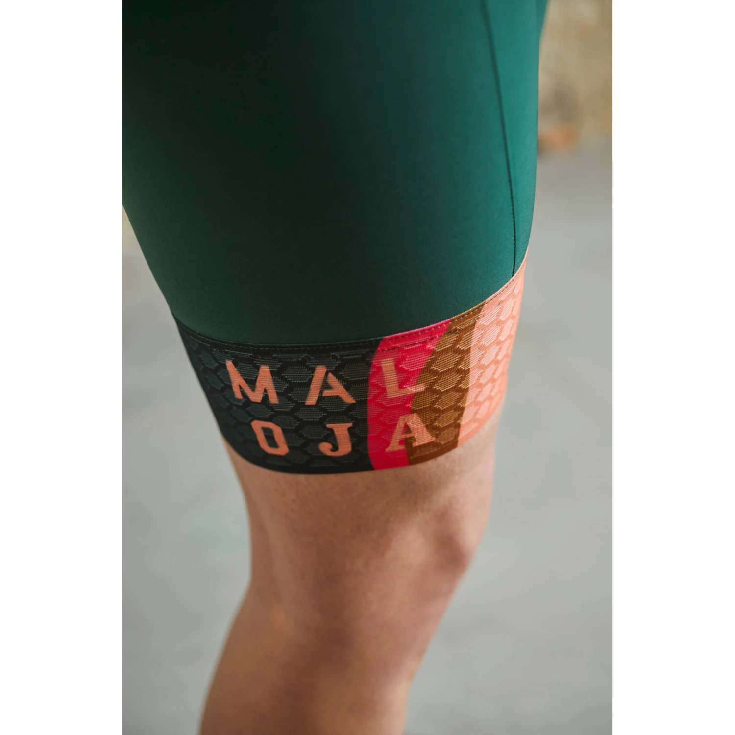 Maloja AmiataM. Women's Roadbike Short Tights - Fir Rainbow 8730 7 Maloja AmiataM. Women's Roadbike Short Tights - Fir Rainbow 8730 - Image 5