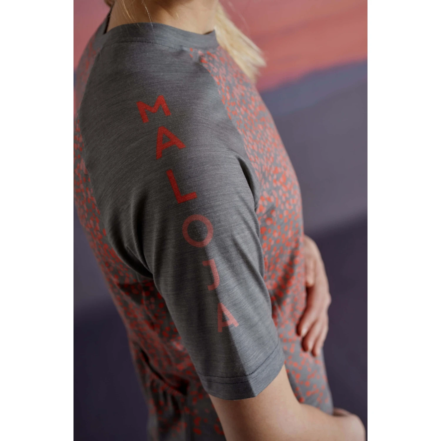 Maloja BagniM. Gravel Women's Jersey - Shade Dot 8658 6 Maloja BagniM. Gravel Women's Jersey - Shade Dot 8658 - Image 4