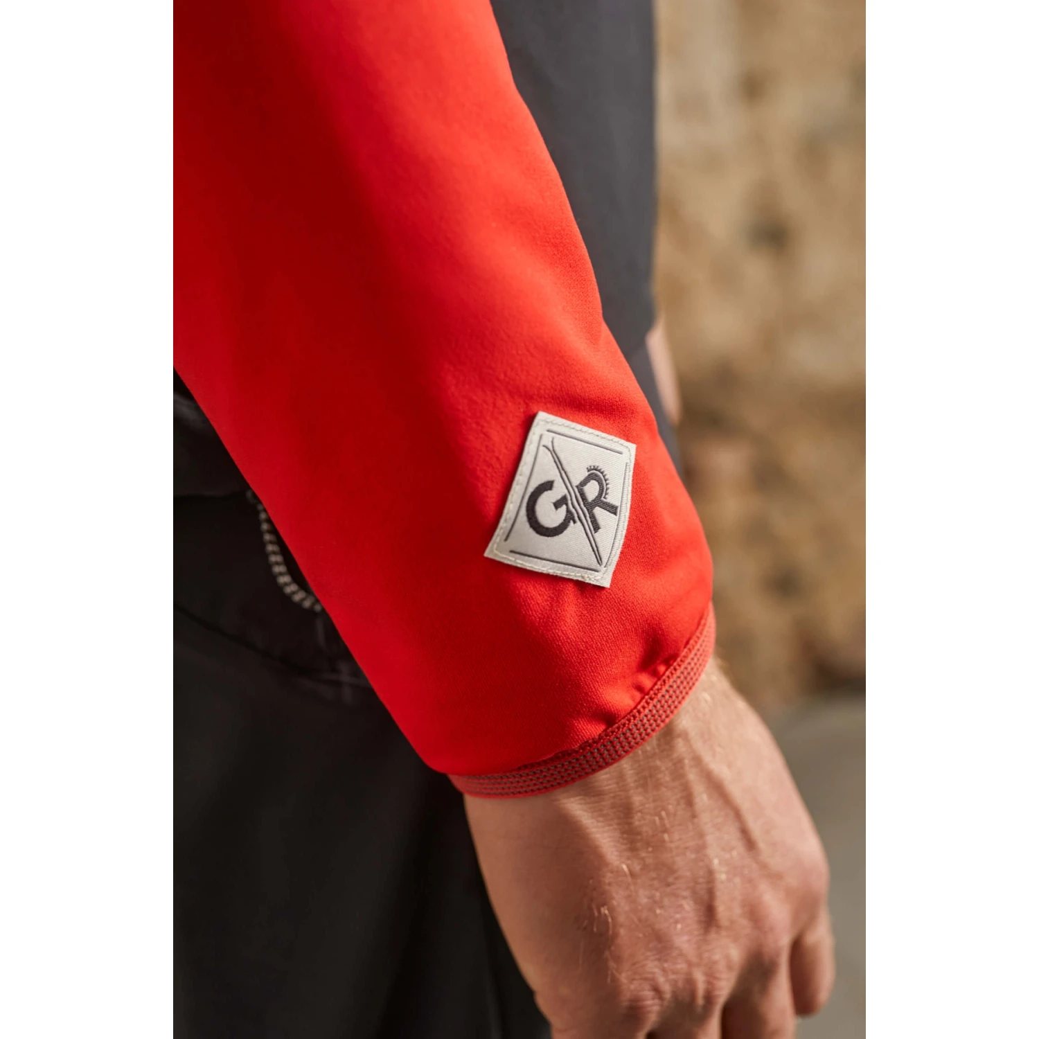 Maloja BeifussM. Nordic Hybrid Softshell Jacket - Midnight 8581 6 Maloja BeifussM. Nordic Hybrid Softshell Jacket - Midnight 8581 - Image 4