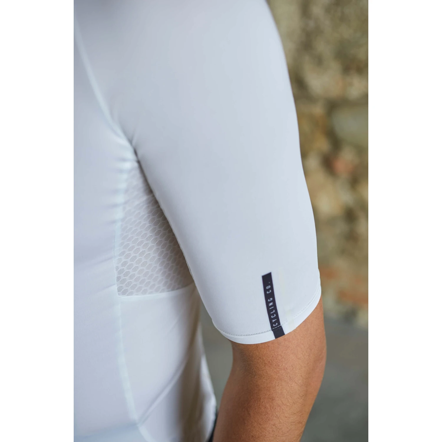 Maloja DomM. Roadbike Jersey - Moonless 0817 8 Maloja DomM. Roadbike Jersey - Moonless 0817 - Image 6