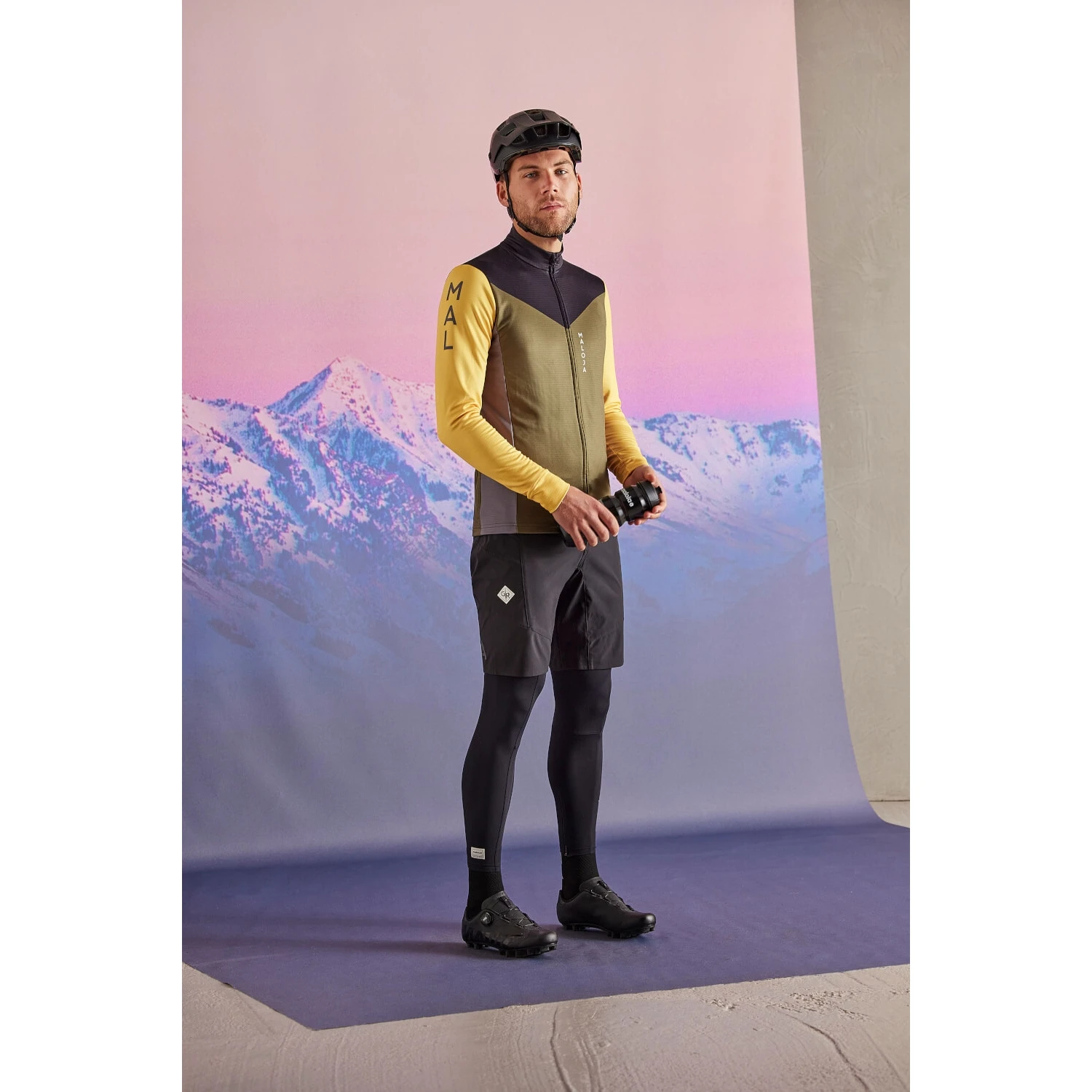 Maloja RunggM. Adventure Softshell Shorts - Midnight 8581 9 Maloja RunggM. Adventure Softshell Shorts - Midnight 8581 - Image 7