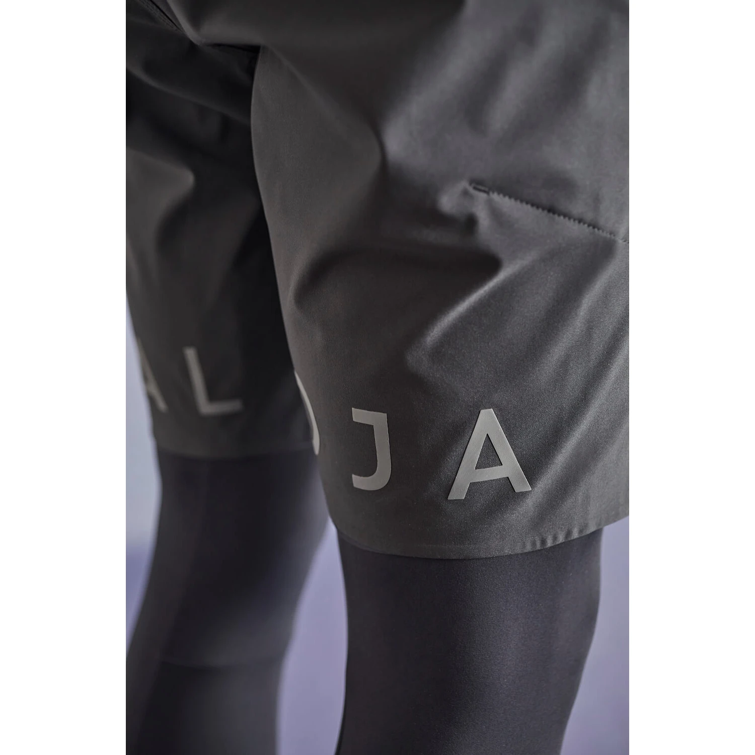 Maloja RunggM. Adventure Softshell Shorts - Midnight 8581 8 Maloja RunggM. Adventure Softshell Shorts - Midnight 8581 - Image 6